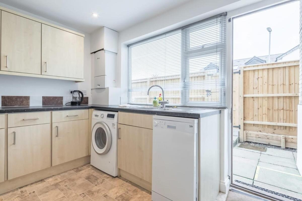 Superb Central 2 Bed Home CBG Buitenkant foto
